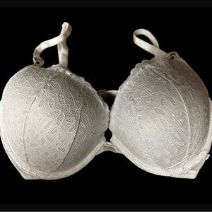 Victoria Secret 38 DD White Push Up Bra